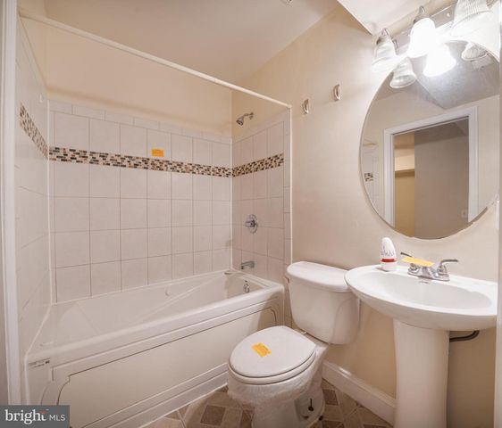 1371 MONROE NW, Washington, DC 20010