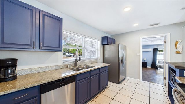 6400 PELICAN DRIVE S, St Petersburg, FL 33707