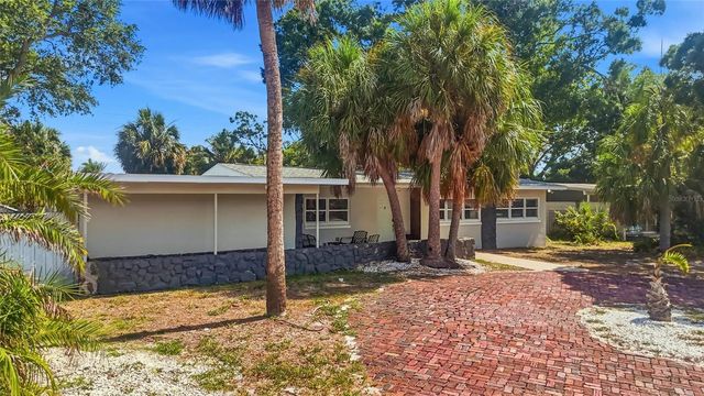 6400 PELICAN DRIVE S, St Petersburg, FL 33707