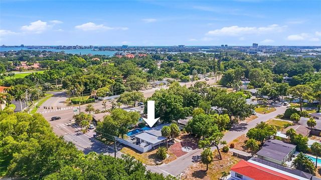 6400 PELICAN DRIVE S, St Petersburg, FL 33707