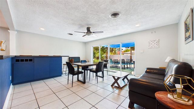 6400 PELICAN DRIVE S, St Petersburg, FL 33707