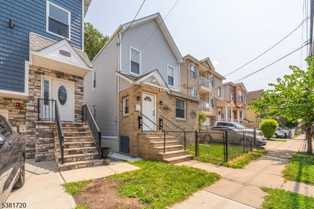565 Pennsylvania Ave, Elizabeth City, NJ 07201
