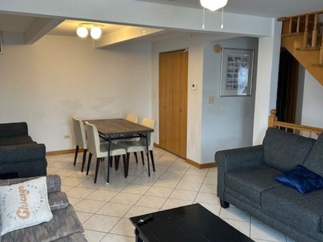 915 E Oakton Street A, Des Plaines, IL 60018