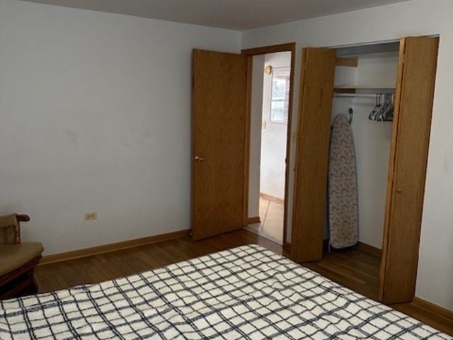 915 E Oakton Street A, Des Plaines, IL 60018