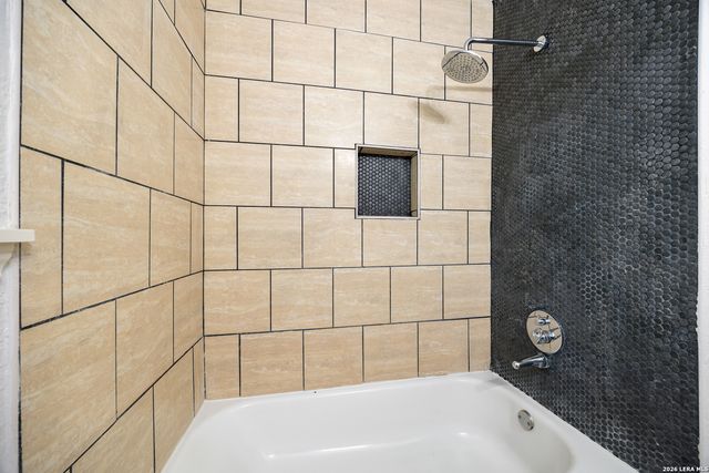 258 Antrim Dr, San Antonio, TX 78218