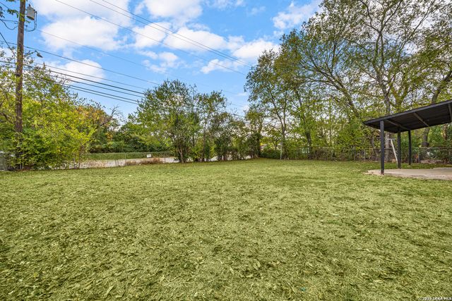 258 Antrim Dr, San Antonio, TX 78218