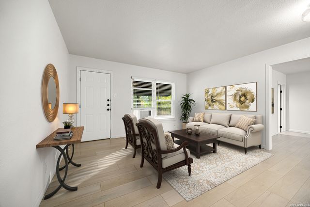 258 Antrim Dr, San Antonio, TX 78218