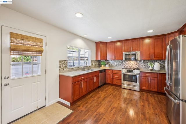 21132 Tyee Ct, Castro Valley, CA 94546