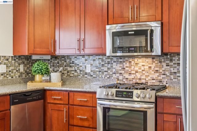 21132 Tyee Ct, Castro Valley, CA 94546
