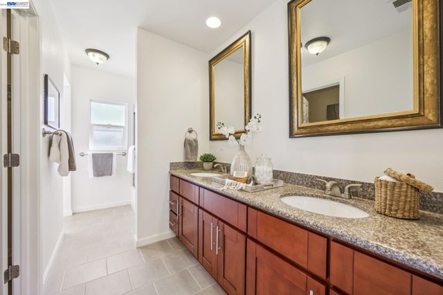 21132 Tyee Ct, Castro Valley, CA 94546