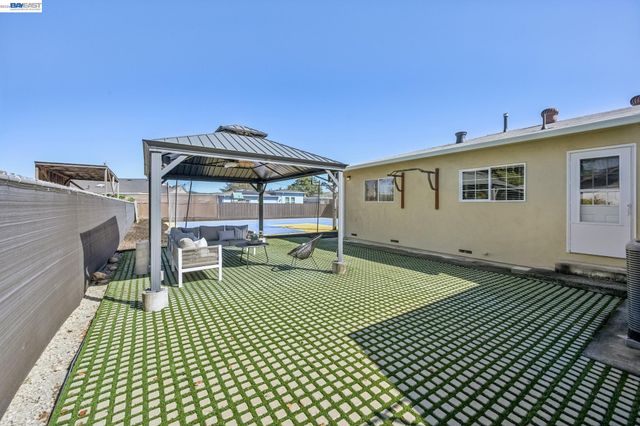 21132 Tyee Ct, Castro Valley, CA 94546