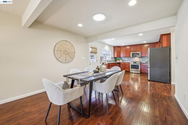 21132 Tyee Ct, Castro Valley, CA 94546