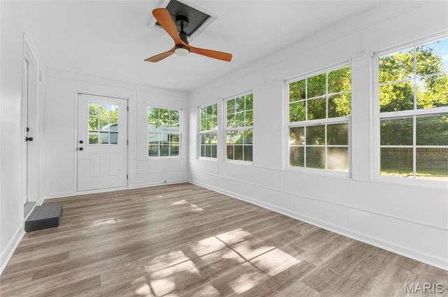 815 Southmoor Place, Godfrey, IL 62035