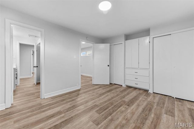 815 Southmoor Place, Godfrey, IL 62035