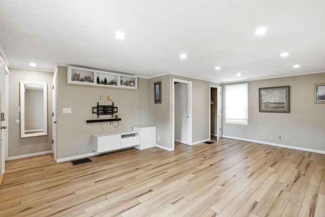541 S James Road, Columbus, OH 43213