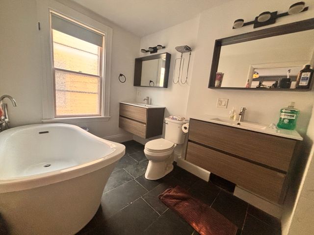 3 Fayette St 2, Cambridge, MA 02139