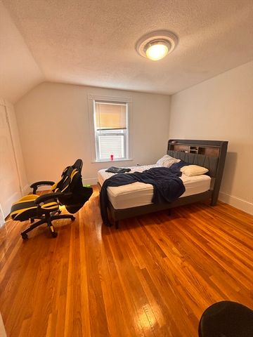 3 Fayette St 2, Cambridge, MA 02139