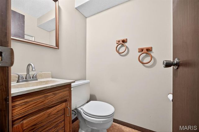 313 Gum Tree Drive, St Charles, MO 63301