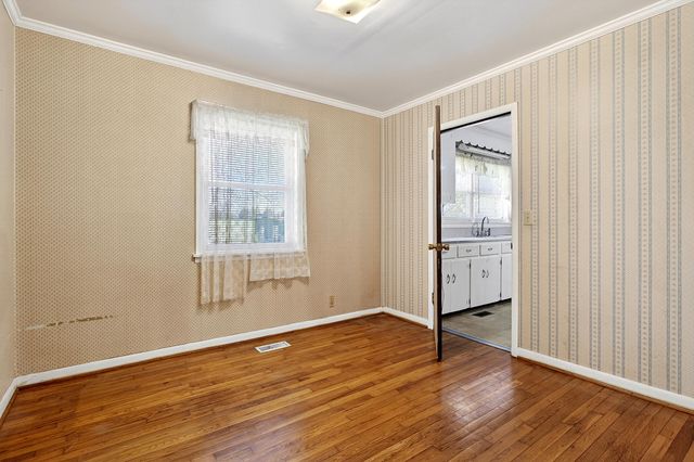 176 Old Charleston Road NE, Cleveland, TN 37312