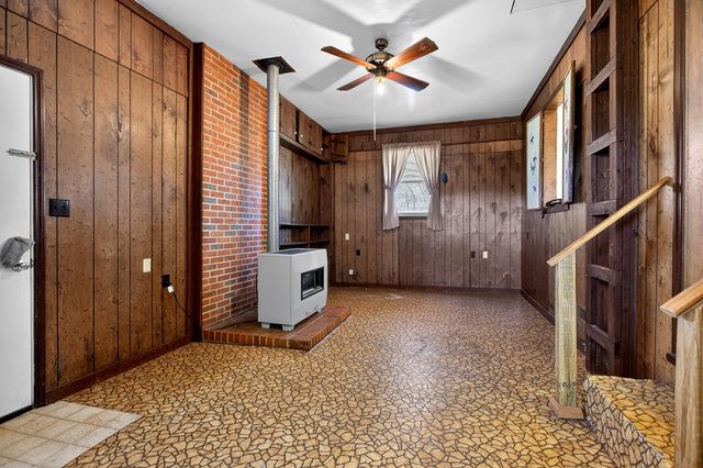 176 Old Charleston Road NE, Cleveland, TN 37312