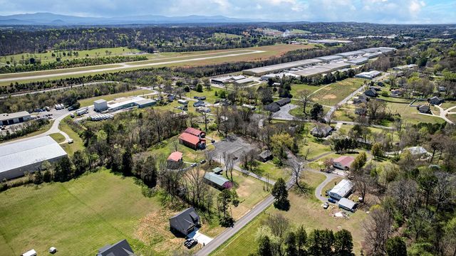 176 Old Charleston Road NE, Cleveland, TN 37312