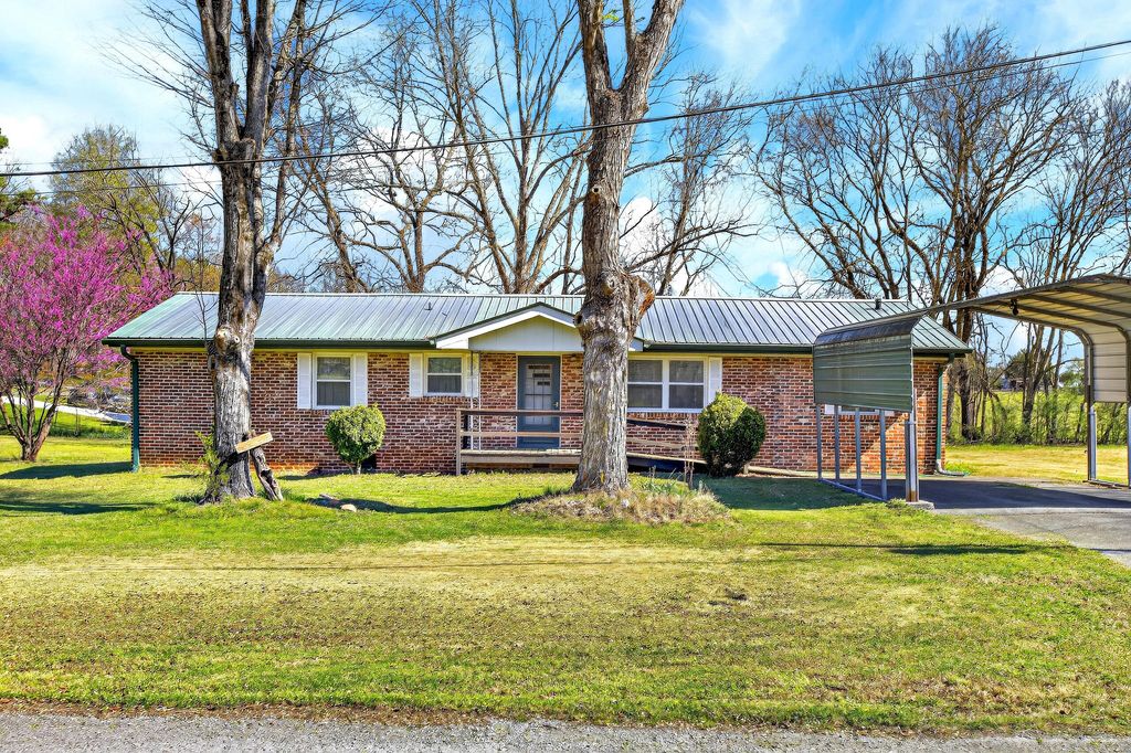 176 Old Charleston Road NE, Cleveland, TN 37312