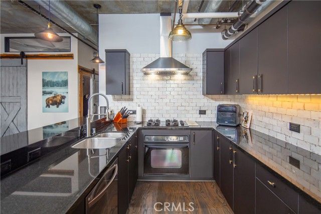 877 Island 302, San Diego, CA 92101