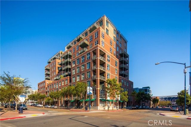 877 Island 302, San Diego, CA 92101