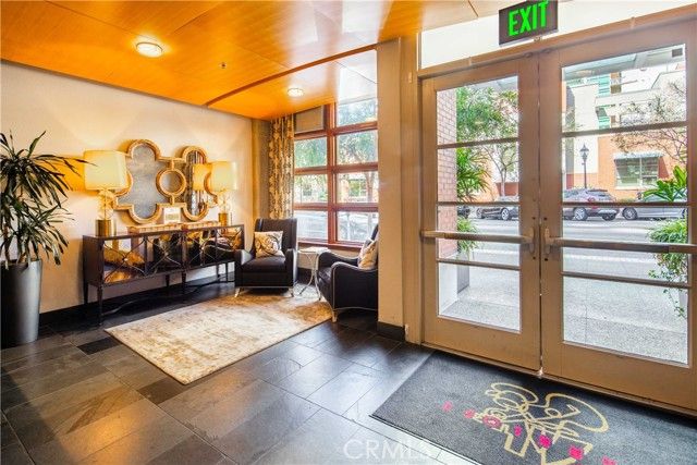 877 Island 302, San Diego, CA 92101