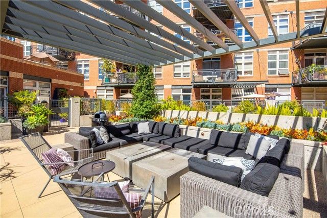 877 Island 302, San Diego, CA 92101