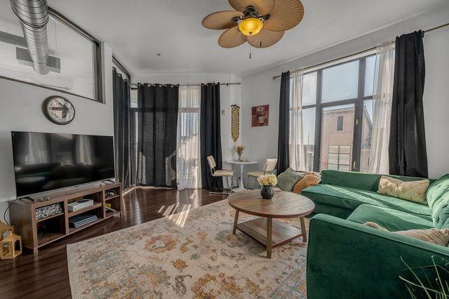 535 S Upper Street 400, Lexington, KY 40508