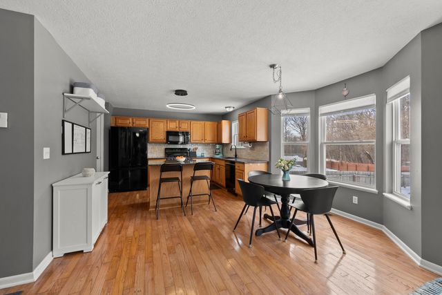 7482 Old River Drive, Blacklick, OH 43004