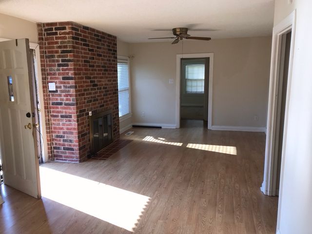 1824 N Binkley Street, Sherman, TX 75092