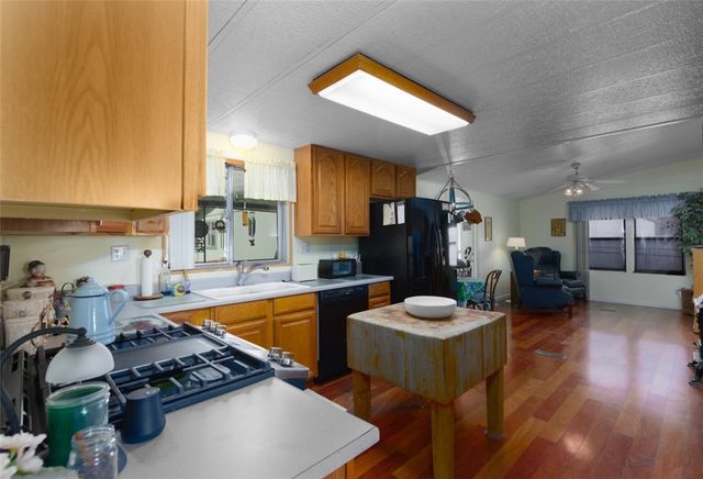 1595 River Gardens Drive, Bullhead City, AZ 86442