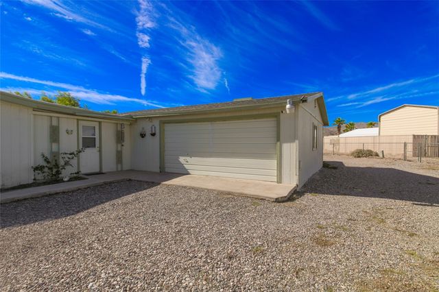 1595 River Gardens Drive, Bullhead City, AZ 86442