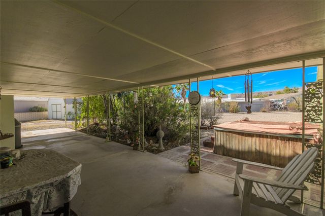 1595 River Gardens Drive, Bullhead City, AZ 86442