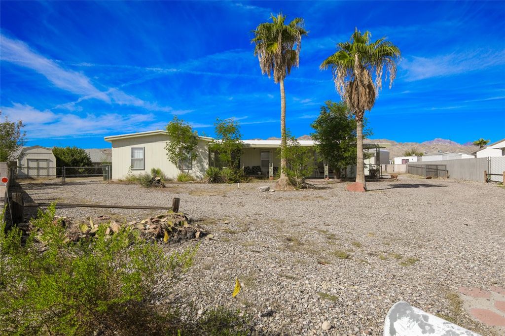 1595 River Gardens Drive, Bullhead City, AZ 86442