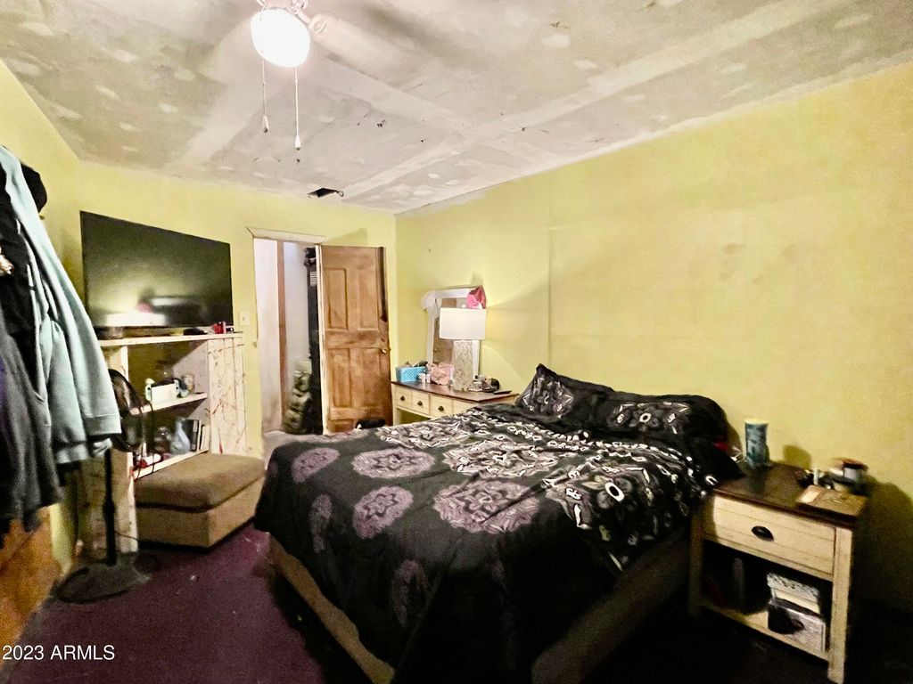 Image 13 of property listing at 231 E SECOND Avenue, Hayden, AZ 85135