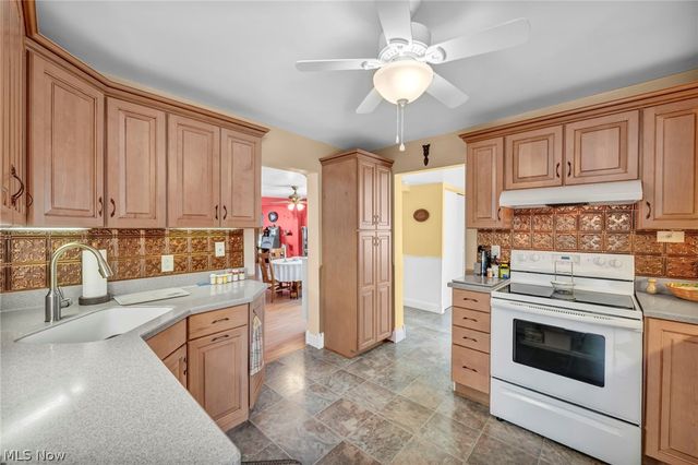 37846 Sharpe Avenue, Willoughby, OH 44094