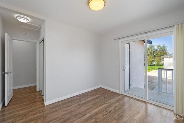 9930 Holland Street, Bakersfield, CA 93312