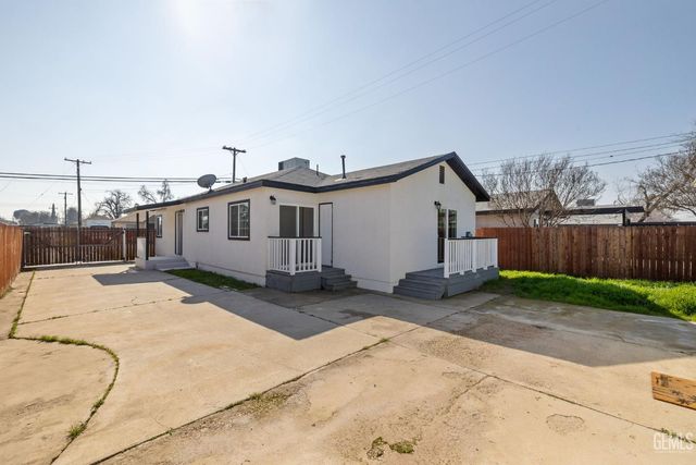 9930 Holland Street, Bakersfield, CA 93312