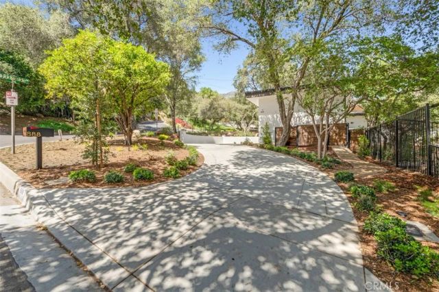 888 Oakglade, Monrovia, CA 91016