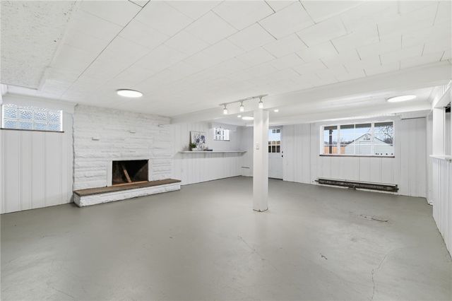 8 Esther Street, Overbrook, PA 15227