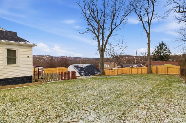 8 Esther Street, Overbrook, PA 15227