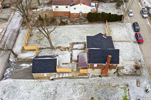 8 Esther Street, Overbrook, PA 15227