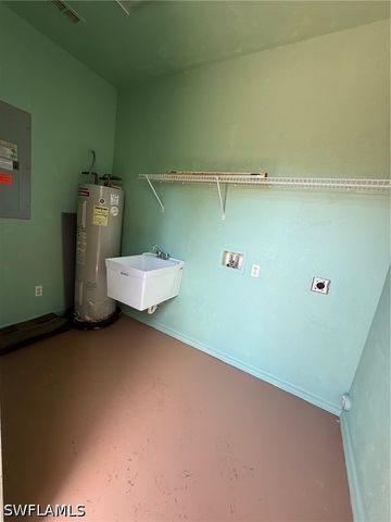 9088 Frank RD, Fort Myers, FL 33967