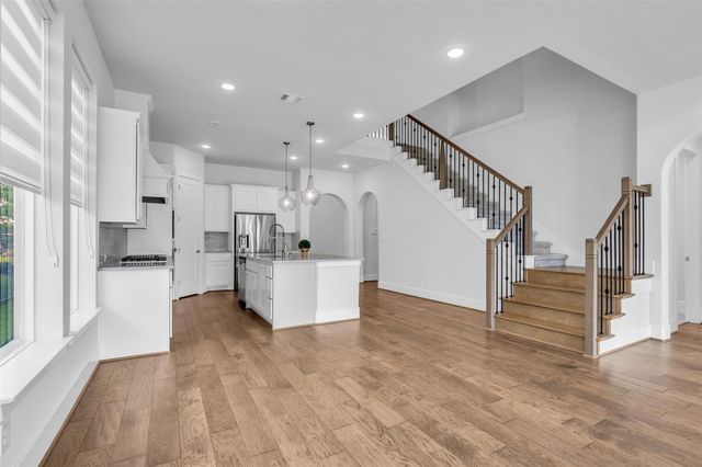 16 Clearview Terrace Place, The Woodlands, TX 77375