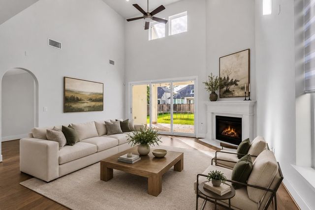 16 Clearview Terrace Place, The Woodlands, TX 77375