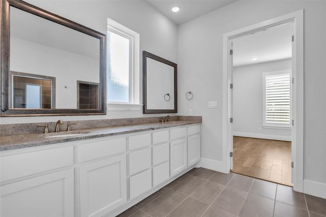 16 Clearview Terrace Place, The Woodlands, TX 77375