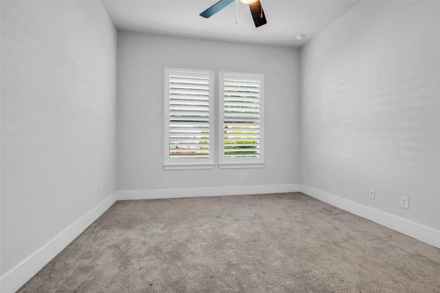 16 Clearview Terrace Place, The Woodlands, TX 77375